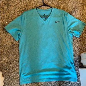 NIKE DRI FIT V NECK